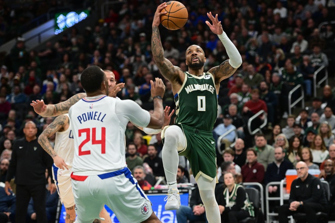 NBA: Los Angeles Clippers at Milwaukee Bucks