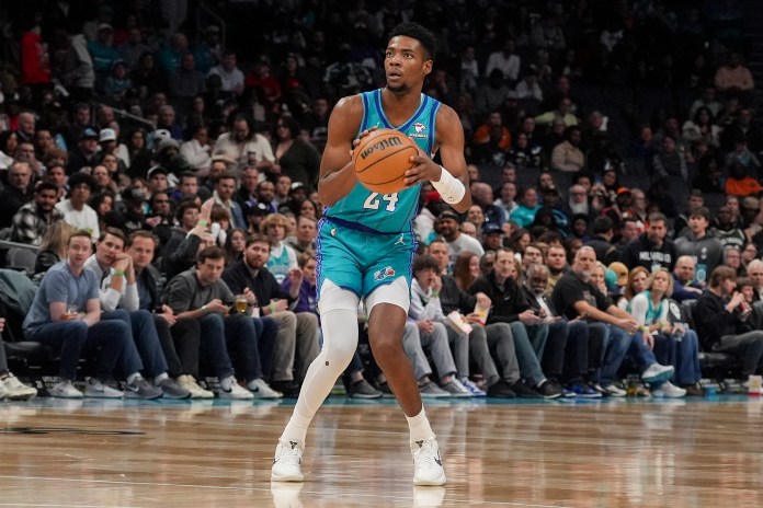 NBA: Milwaukee Bucks at Charlotte Hornets