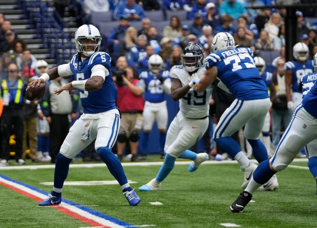 Syndication: The Indianapolis Star Indianapolis Colts quarterback Anthony Richardson (5) throws the ball on Sunday, Oct. 8, 2023, during a game against the Tennessee Titans