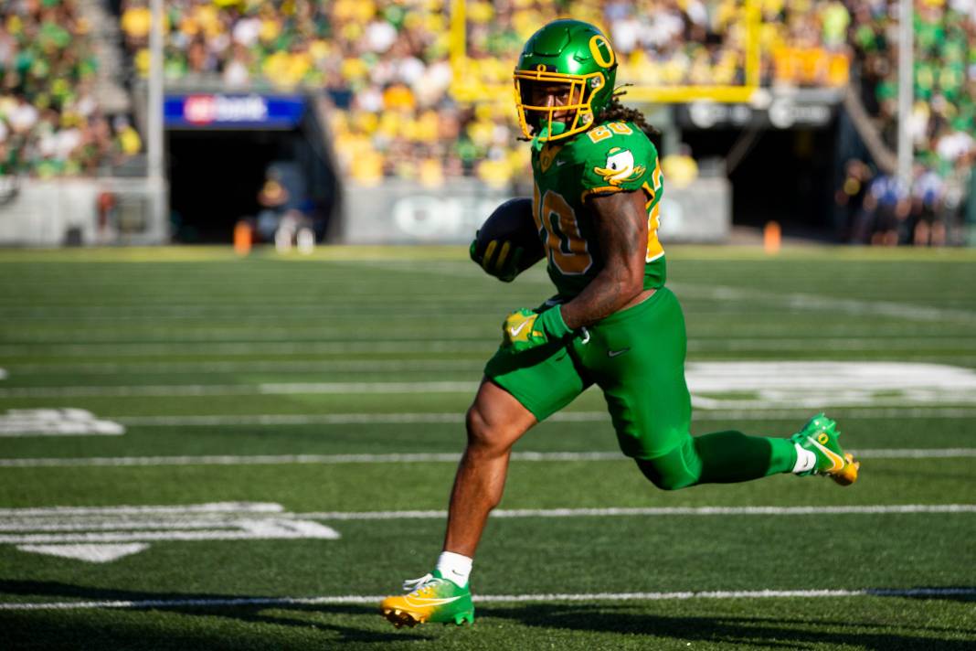 Syndication: The Register Guard Oregon Ducks running back Jordan James carries the ball into the end zone for a touchdown during the game against the Idaho Vandals at Autzen Stadium in Eugene, Oregon, on August 31, 2024.