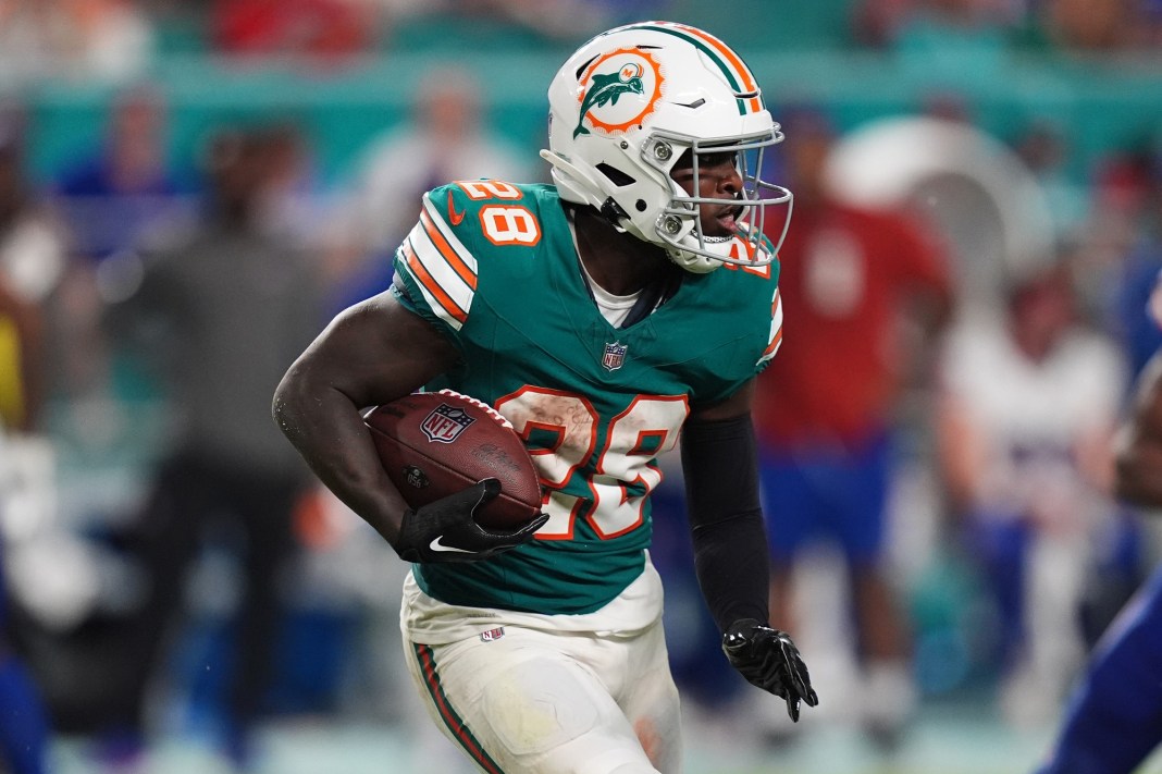 NFL: Buffalo Bills at Miami Dolphins Dolphins running back De'Von Achane looks to run the ball against the Bills.