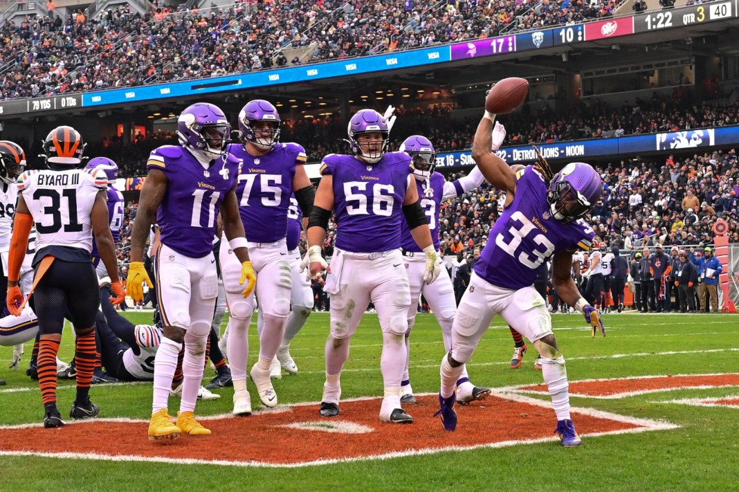 NFL: Minnesota Vikings at Chicago Bears aaron jones minnesota vikings