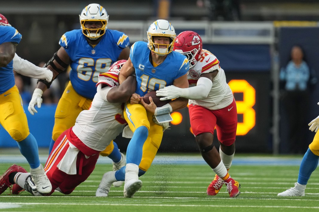 NFL: Kansas City Chiefs at Los Angeles Chargers nfl week 14 betting odds