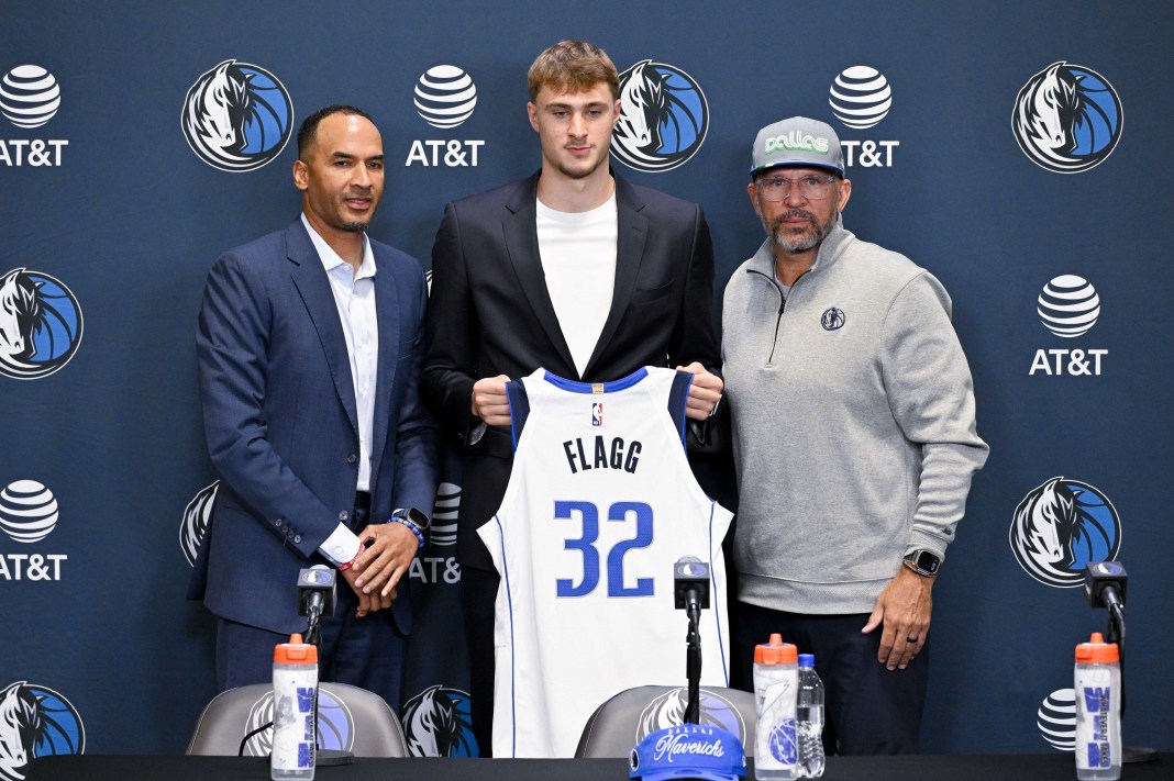 NBA: Dallas Mavericks-Press Conference Mavericks rookie Cooper Flagg poses with Jason Kidd and Nico Harrison after the 2025 NBA Draft.