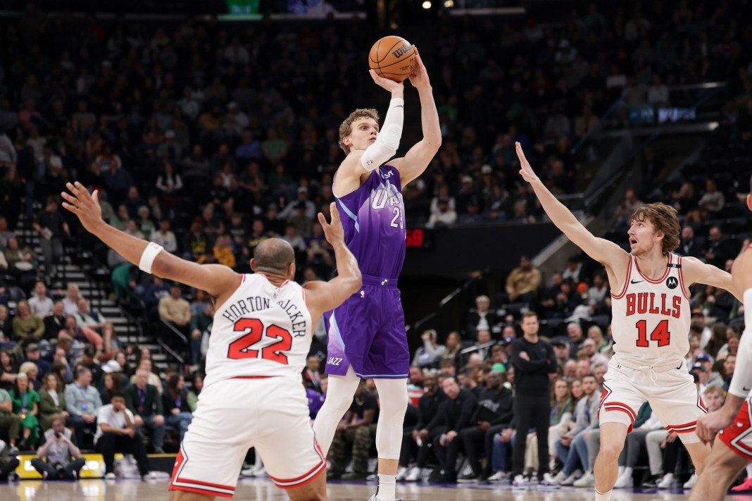 Jazz star Lauri Markkanen shoots against the Bulls during the 2024-25 NBA season.