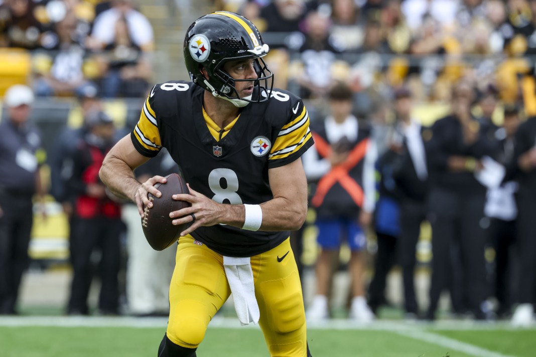 NFL: Cleveland Browns at Pittsburgh Steelers Steelers quarterback Aaron Rodgers look to make a play against the Browns during the 2025 NFL season.