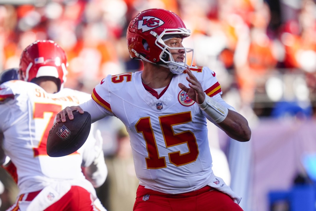 NFL: Kansas City Chiefs at Denver Broncos Patrick Mahomes, Kansas City Chiefs, NFL