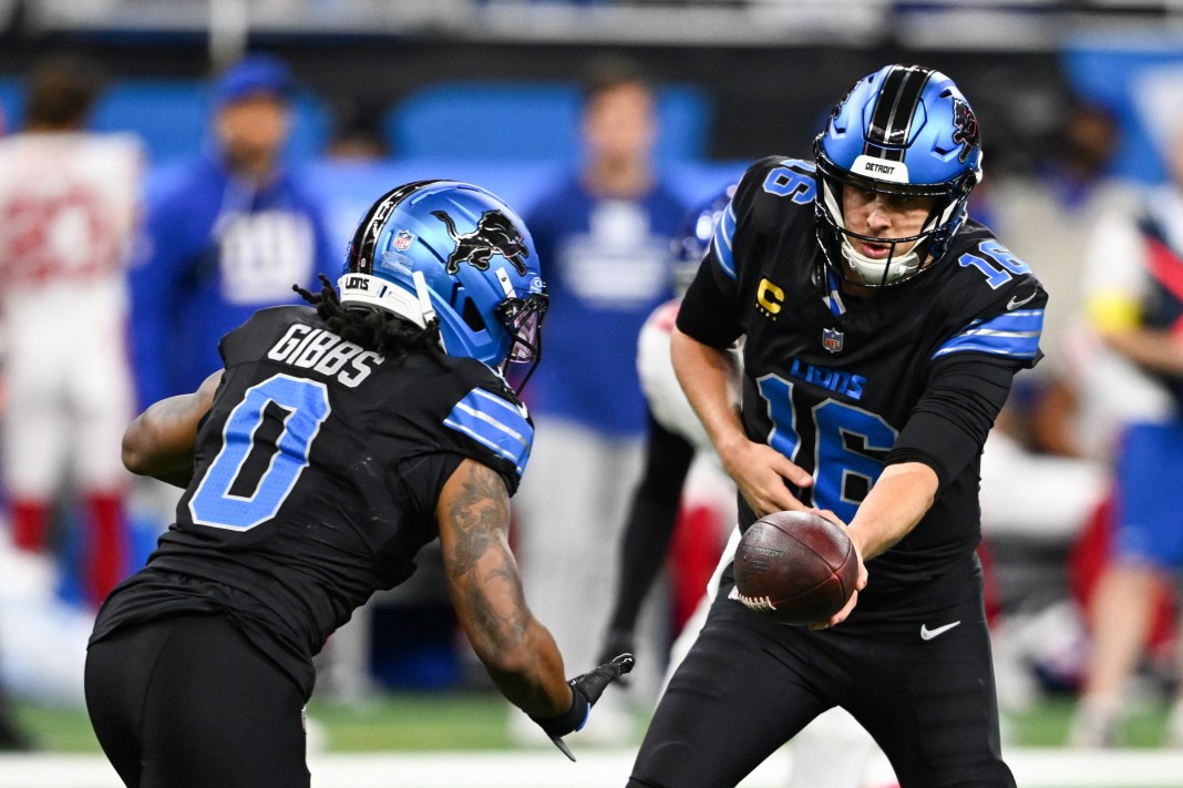 NFL: New York Giants at Detroit Lions Lions quarterback Jared Goff hands the ball off to Jahmyr Gibbs against the Giants during the 2025 NFL season.