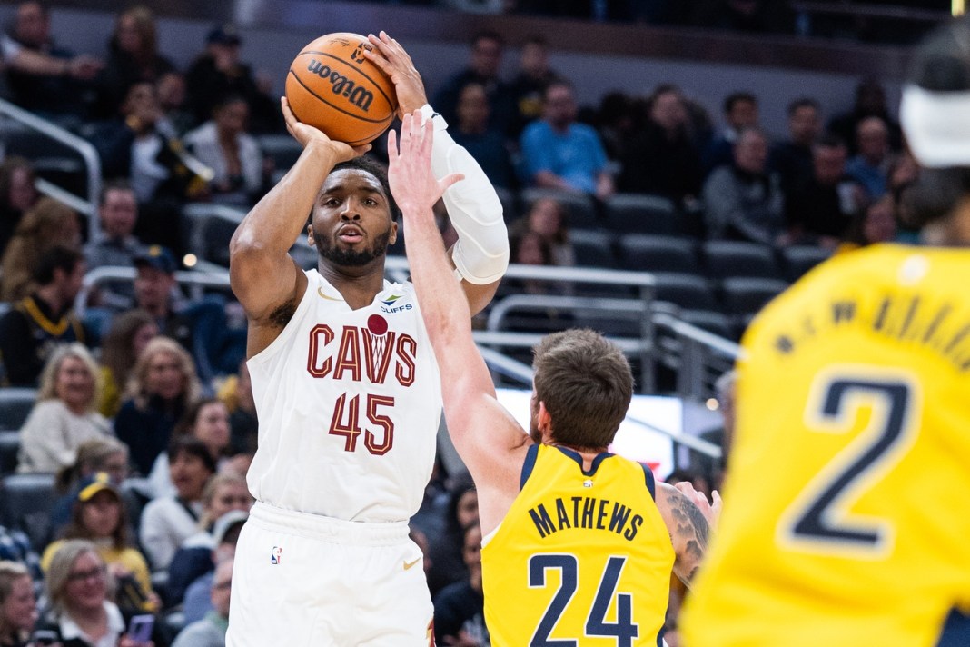 Cavaliers star Donovan Mitchell shoots a jumper against the Pacers during the 2025-26 NBA season.